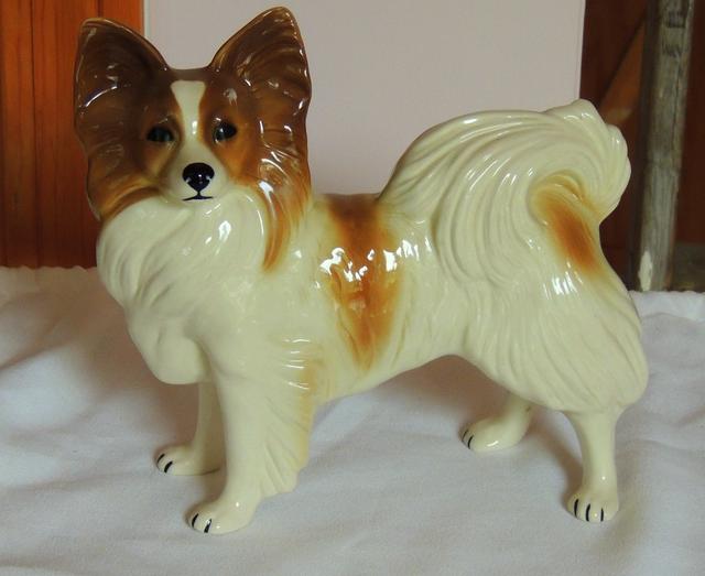 papillon garden statue